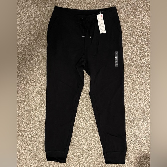 NWT UNIQLO Unisex Black Drawstring Sweatpants with Pockets - Picture 2 of 6